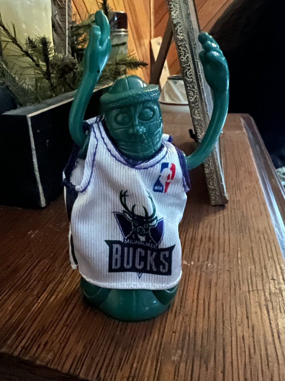 McDonald's 2005 NBA Lay-up Luke Milwaukee Bucks